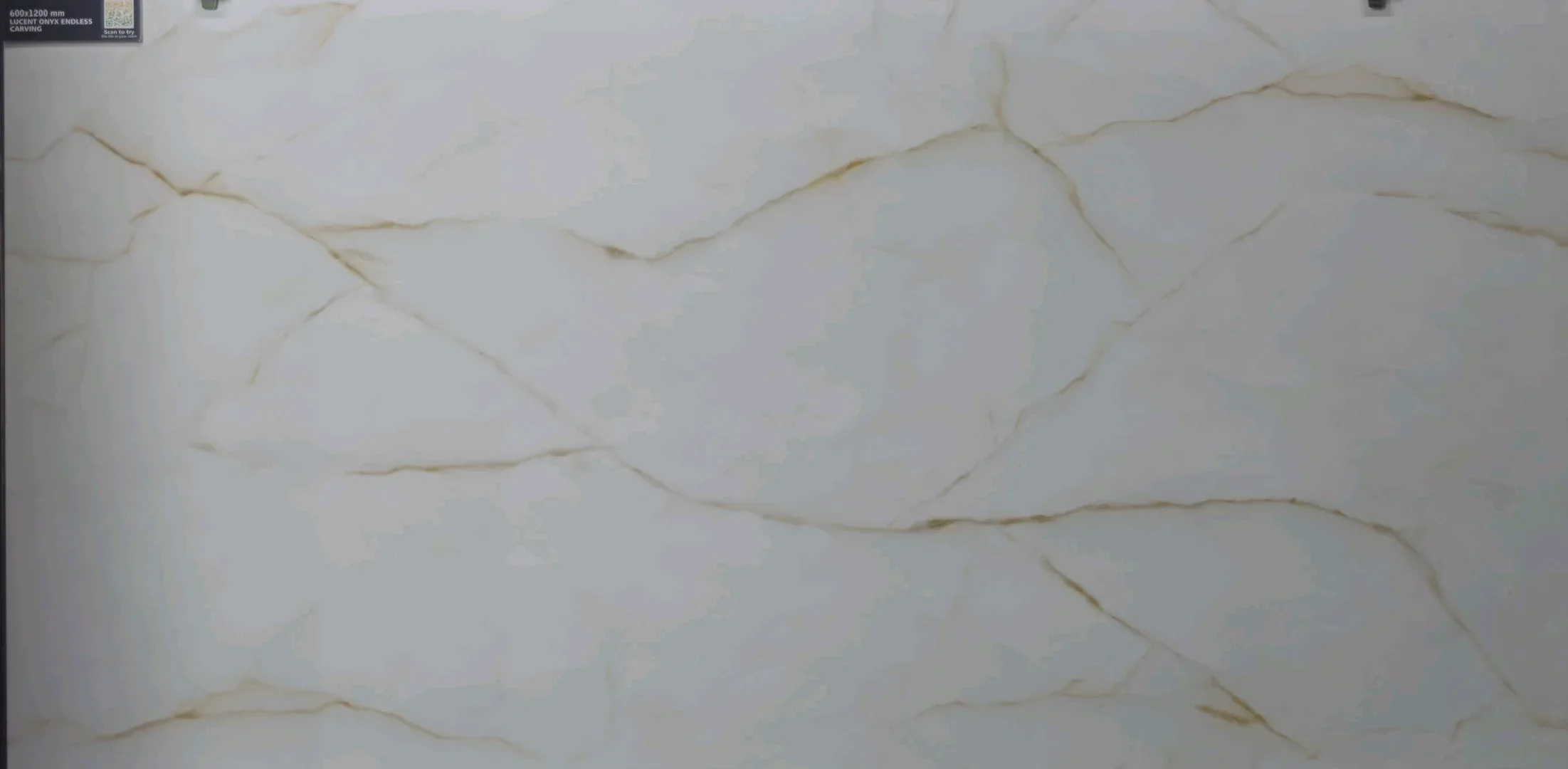 LUCENT ONYX ENDLESS CARVING  - thumb 5