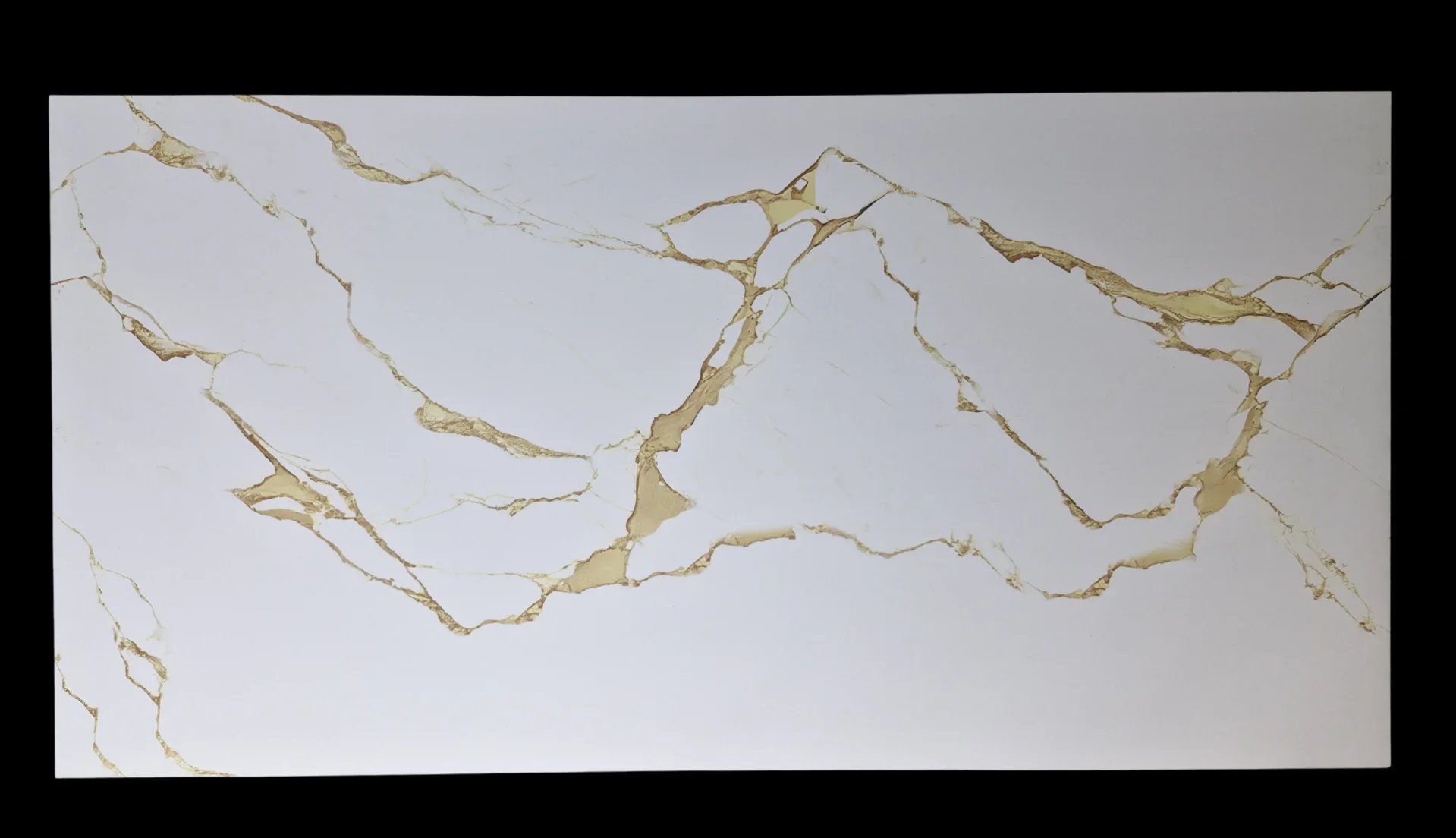 GOLDSTREAM MARBLE ENDLESS CARVING  - thumb 2